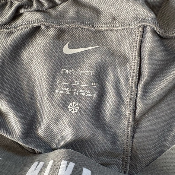NWT Nike Charcoal Gray Girls Dry Fit Training Shorts, Sz: XL - Picture 6 of 6